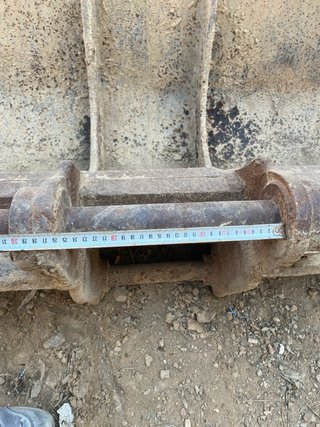 Cazo limpieza retroexcavadora