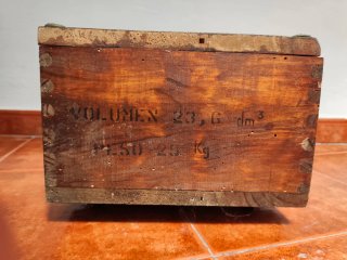 Caja madera antigua munición Fábrica Toledo.