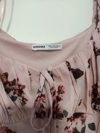 Vestido floral rosa
