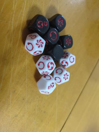 Dados L5R LCG