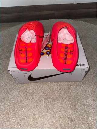 Zuecos Nike Mind 001 Solar Red/Chrome Talla 43