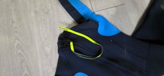 Traje de neopreno OLAIAN azul y negro