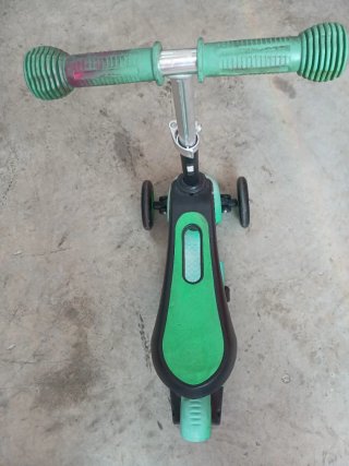 Y Glider 3-en-1 Scooter Yvolution Verde
