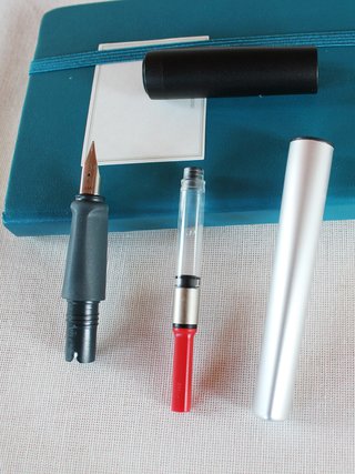Penna Lamy Nexx Fino (F)