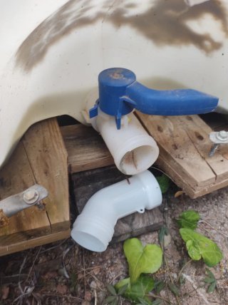 Bidón, Depósito de agua de mil litros