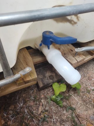 Bidón, Depósito de agua de mil litros