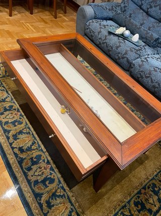 Mesa de madera de salón URGE VENTA por espacio