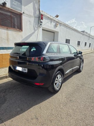 Peugeot 5008 2021