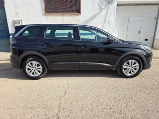 Peugeot 5008 2021