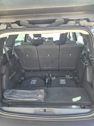 Peugeot 5008 2021