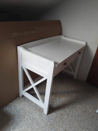 Scrivania in legno massello bianco