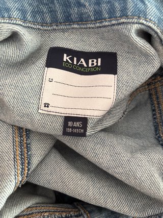 Cazadora vaquera niñ@ kiabi . Talla 10 138-143cm