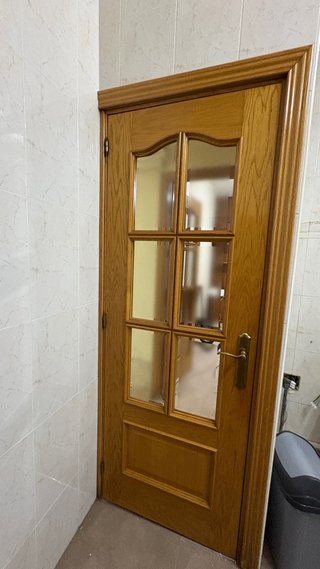 Puerta madera roble con cristal