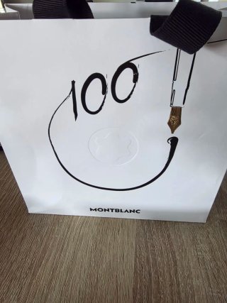 Billetera Montblanc Meisterstück con pinza