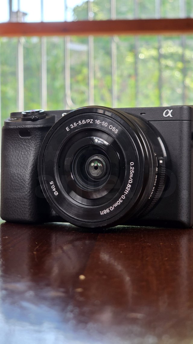 Cámara Sony A6400 + Obj 16-50mm COMO NUEVA