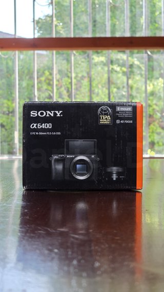 Cámara Sony A6400 + Obj 16-50mm COMO NUEVA