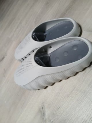 Zapatillas grises ligeras antideslizantes