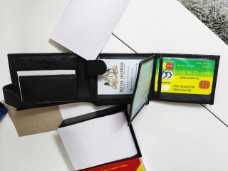 Billetera/Cartera de cuero para hombre nueva