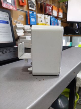 Alimentador automático WiFi para acuarios