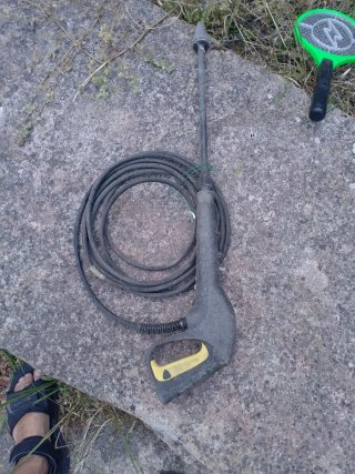 Pistola hidrolimpiadora con manguera