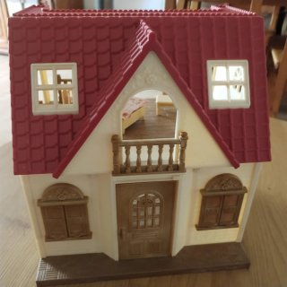 Casa Sylvanian Families con figuras