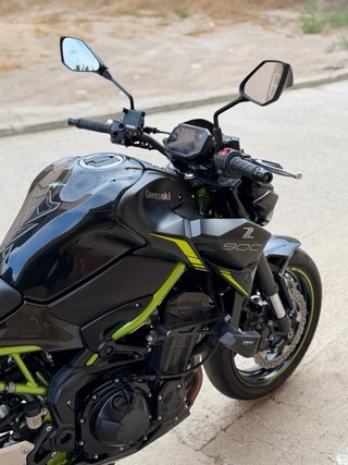 Kawasaki Z900 Naked Negra y Verde 125Cv