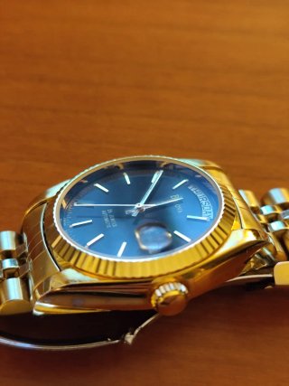 Reloj Bulova Automático Dorado Día Fecha