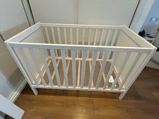 Cuna blanca Ikea