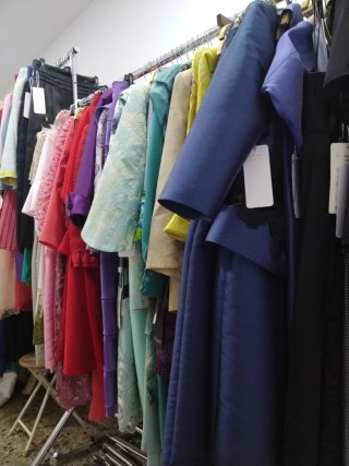 Lote 65 vestidos fiesta