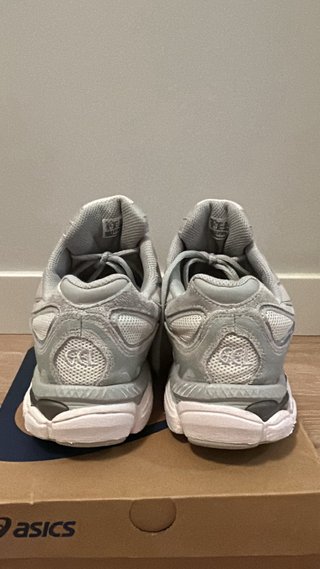 Zapatillas ASICS GEL-NYC Gris/Blanco