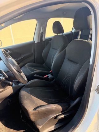 Peugeot 208 2013