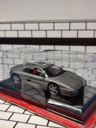 Modellino Ferrari F355 Berlinetta Scala 1:43