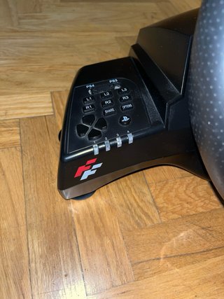 Volante PS4/PS3 con pedales y cambio de marchas –