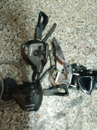 Manetas Cambio Shimano XT 11v + Desviador Sram