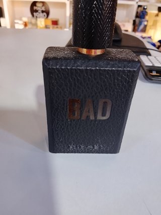 Perfume Diesel Bad Negro y Dorado 75 ml