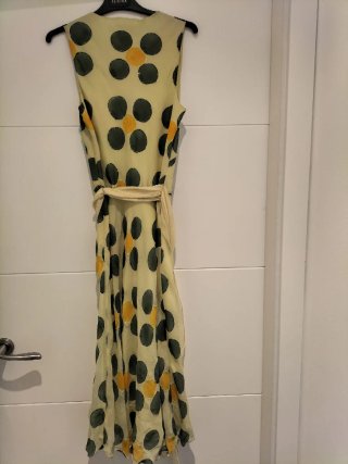 Vestido de fiesta con lunares