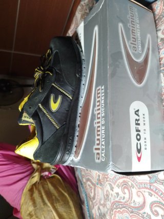 Zapatos COFRA nuevos con caja