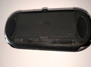 PS Vita OLED 16 GB Desbloqueada Negra