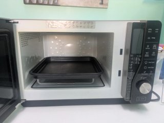 Microondas Whirlpool Extra Space Crisp AVERIADO