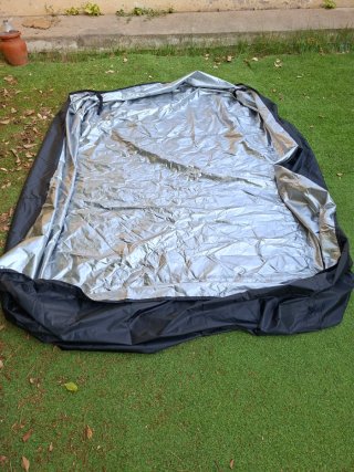 Fondello impermeabile per mobili da giardino