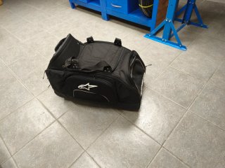 Maleta Alpinestars Negra con Ruedas