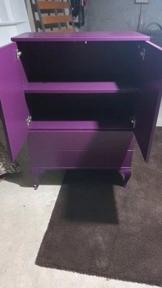 Cómoda morada con 2 cajones y 2 estantes