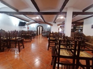 SE TRASPASA BAR RESTAURANTE EN MANRESA