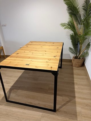 Mesa comedor madera y metal
