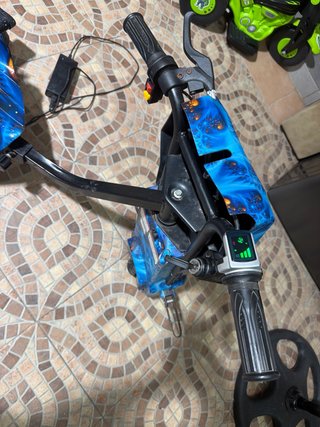Patinete eléctrico drift azul
