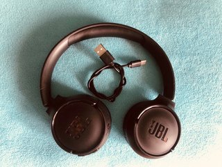 Auriculares JBL con Cable USB