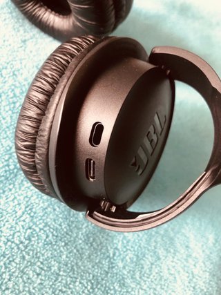 Auriculares JBL con Cable USB