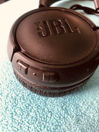 Auriculares JBL con Cable USB