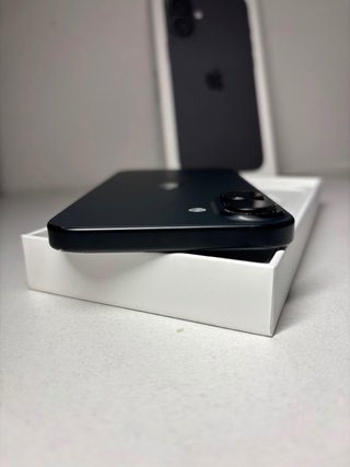 iPhone 16 Plus