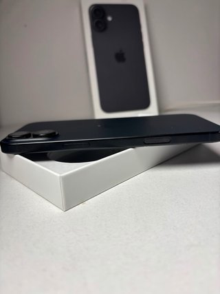 iPhone 16 Plus